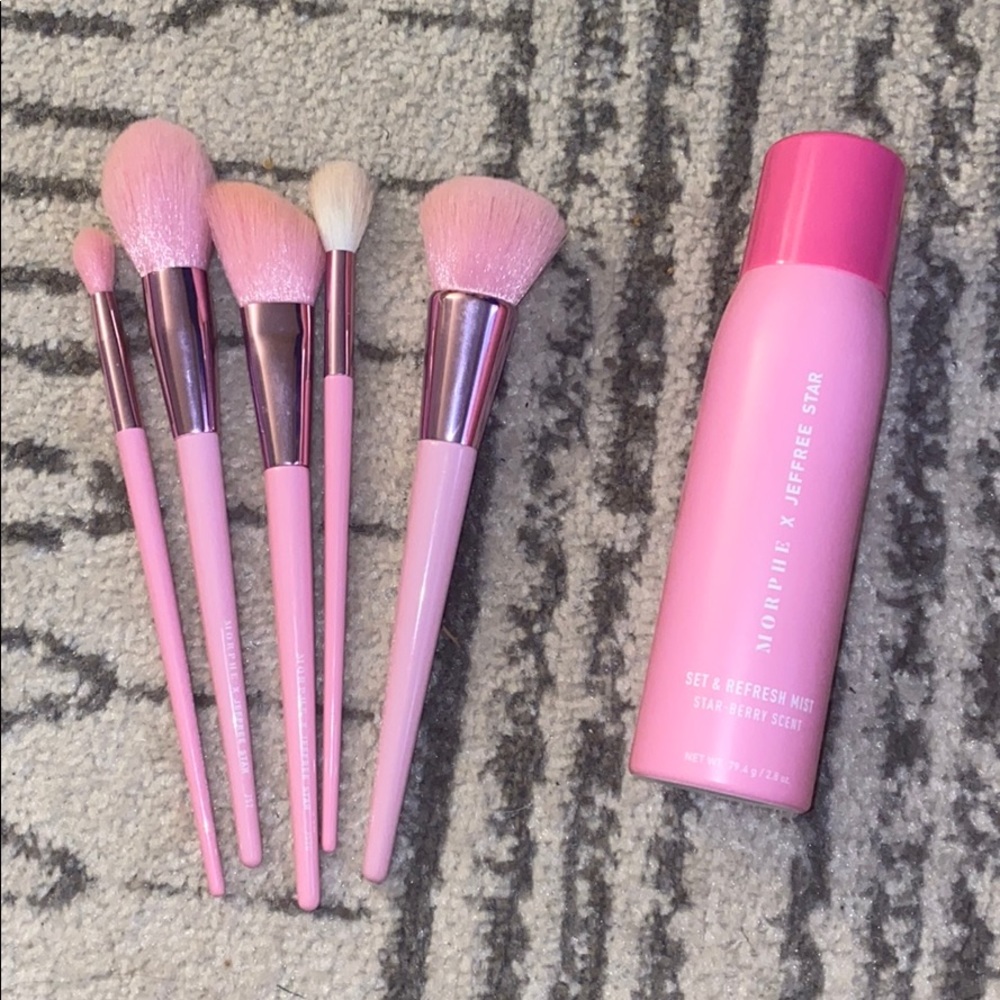 Jeffrey Star brushes and setting spray